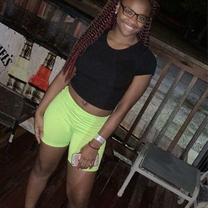 Meet your Posher, Nakitta